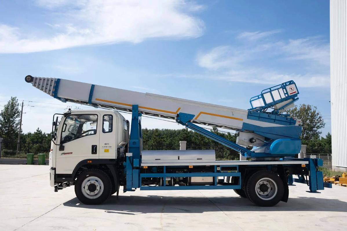 睢宁县云梯上料车租赁费用