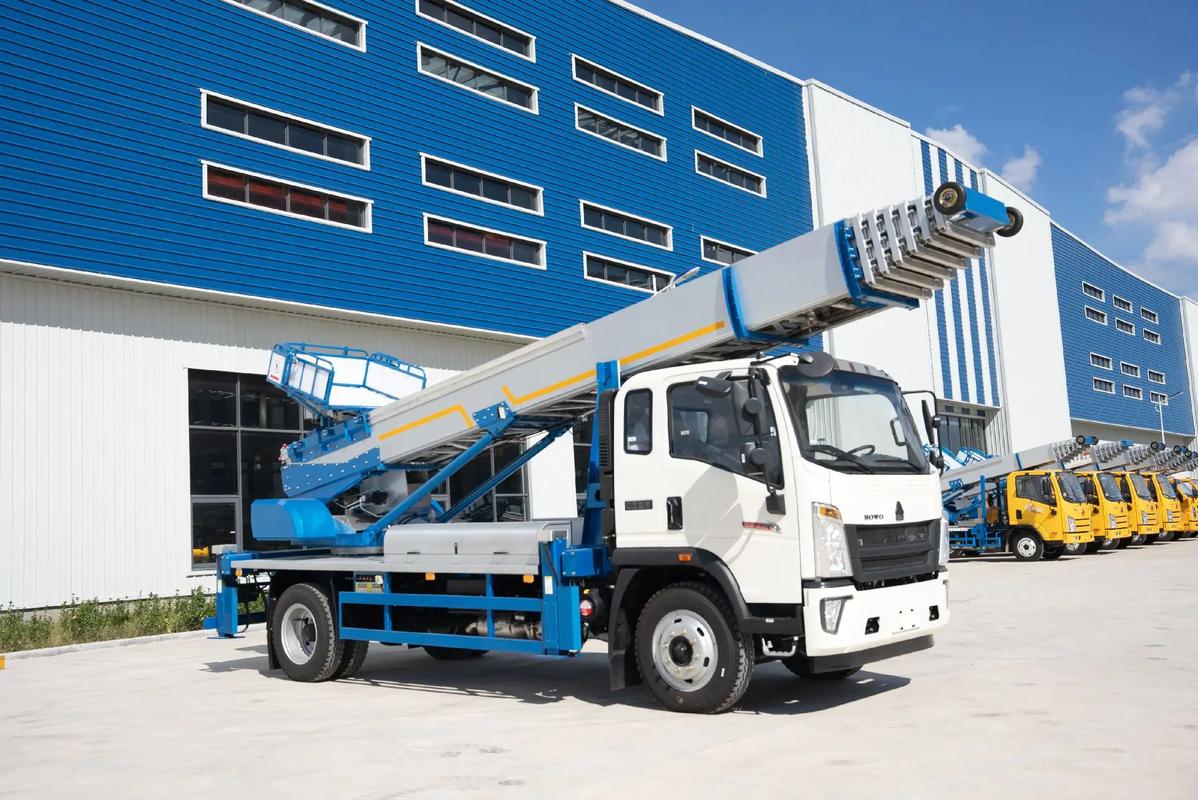 睢宁县出租云梯车高空作业车 建筑垃圾搬运